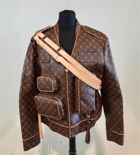 leren louis vuitton jas|louis vuitton wardrobe jacket.